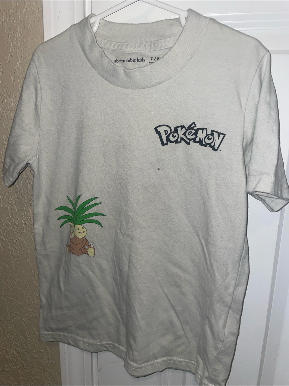 Pokemon White Tee with Exeggutor Graphic